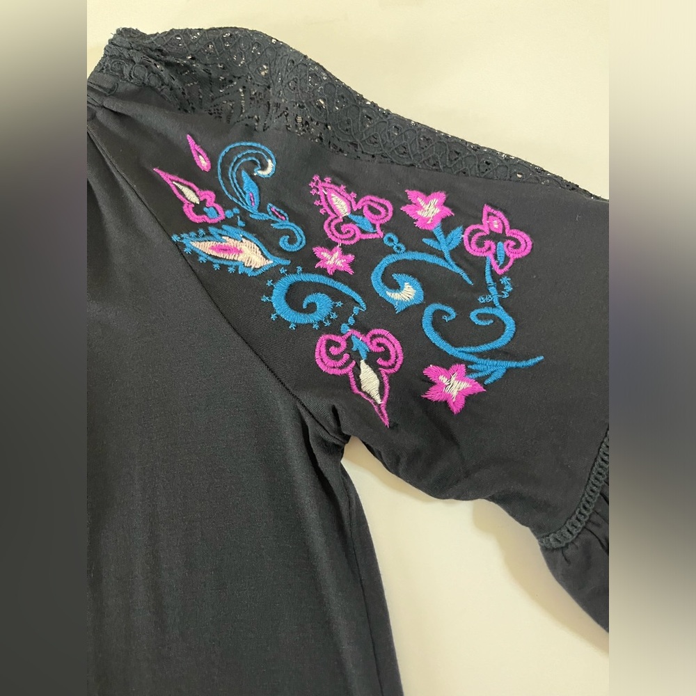 NY Collection Black Embroidered Lace Ruffle Sleeve Tunic Top Large NWT - Picture 12 of 13